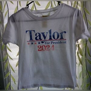 Prince Peter Collection White 'Taylor 2024' Women's Cropped Tee